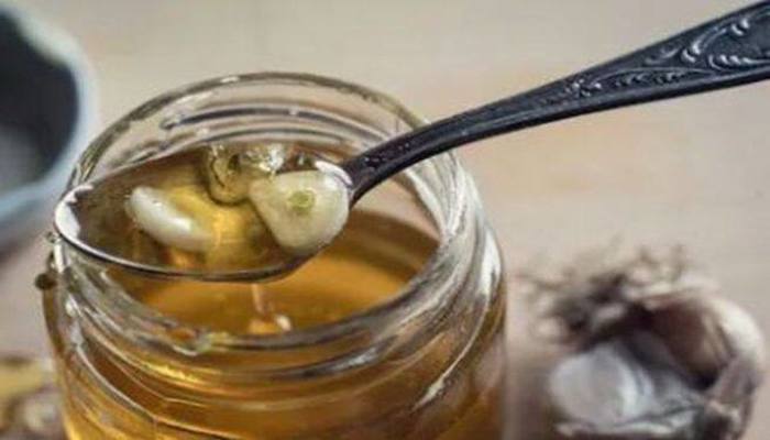 honey garlic paste for skin care